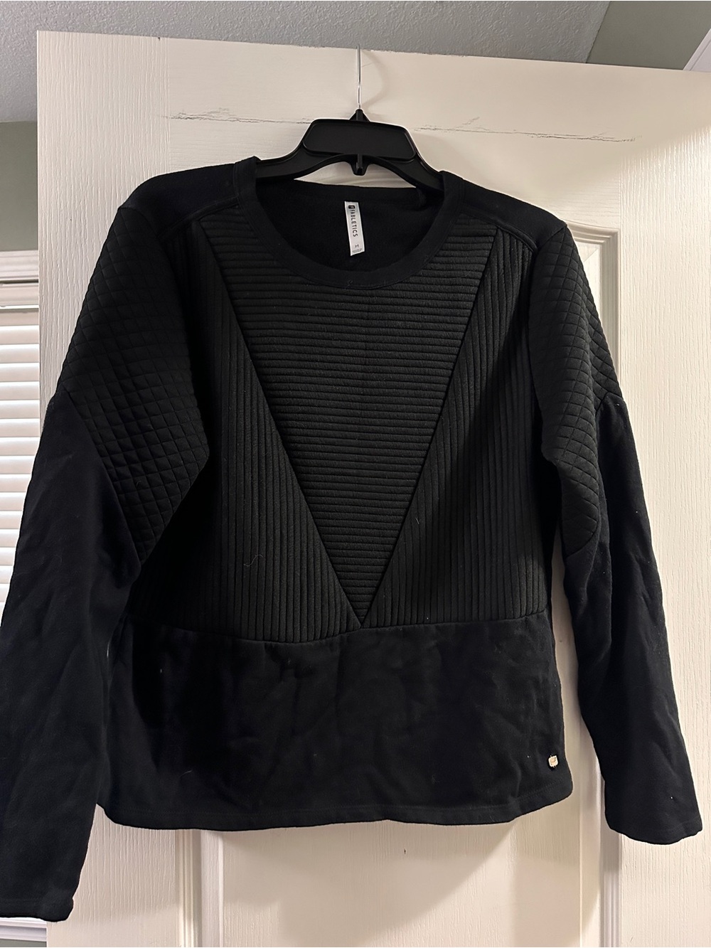 Fabletics Black Quilted & Ribbed Crewneck Sweatshirt